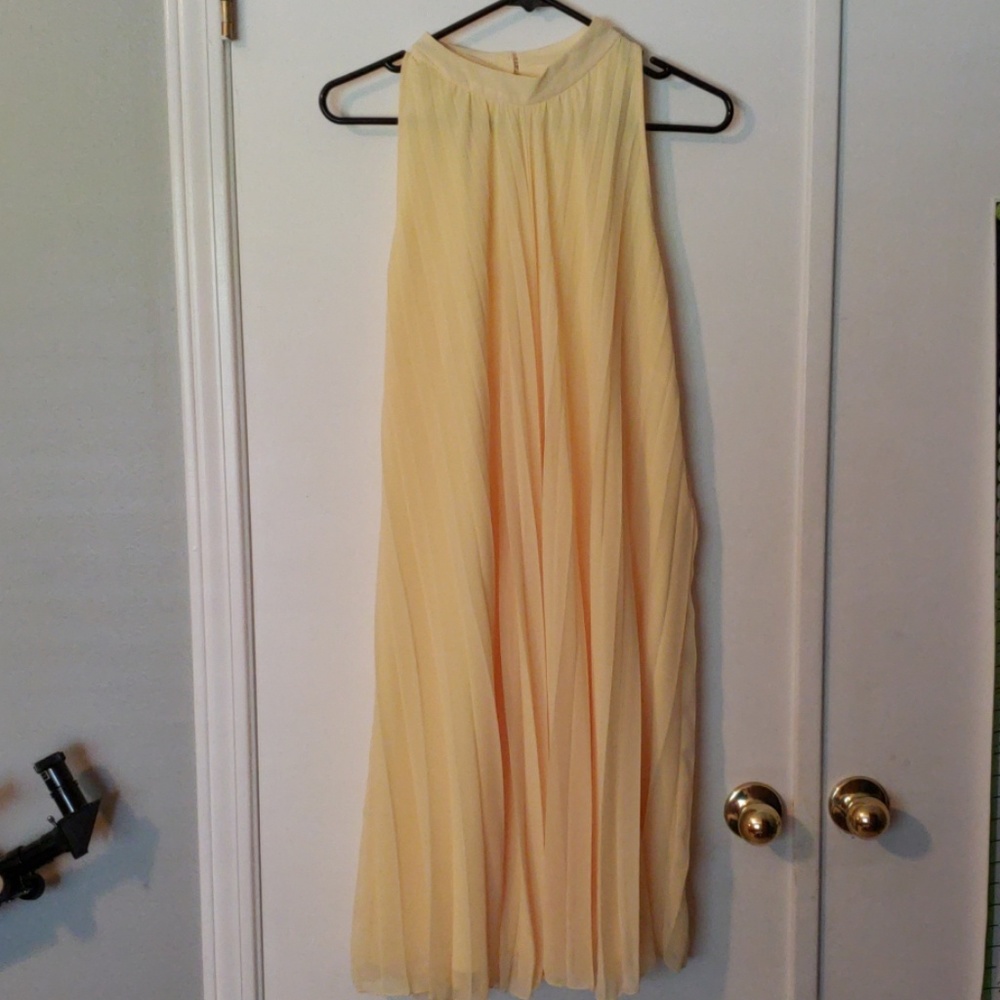 Yellow pleated shift dress from Cato